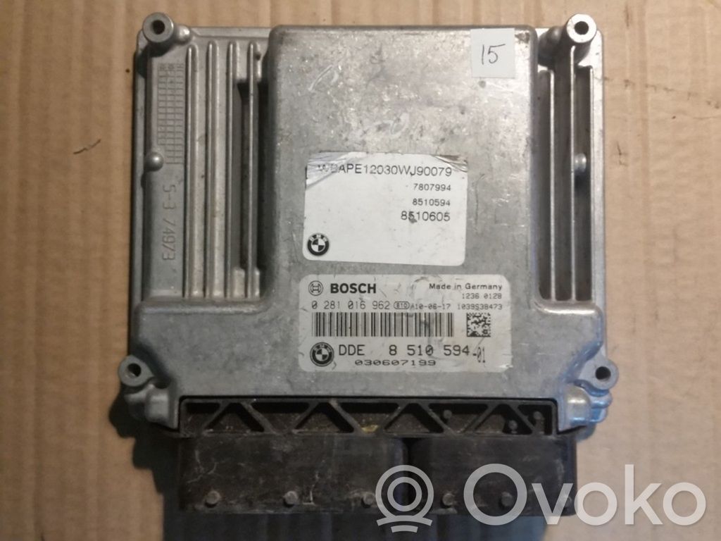 BMW X3 E83 Engine control unit/module 