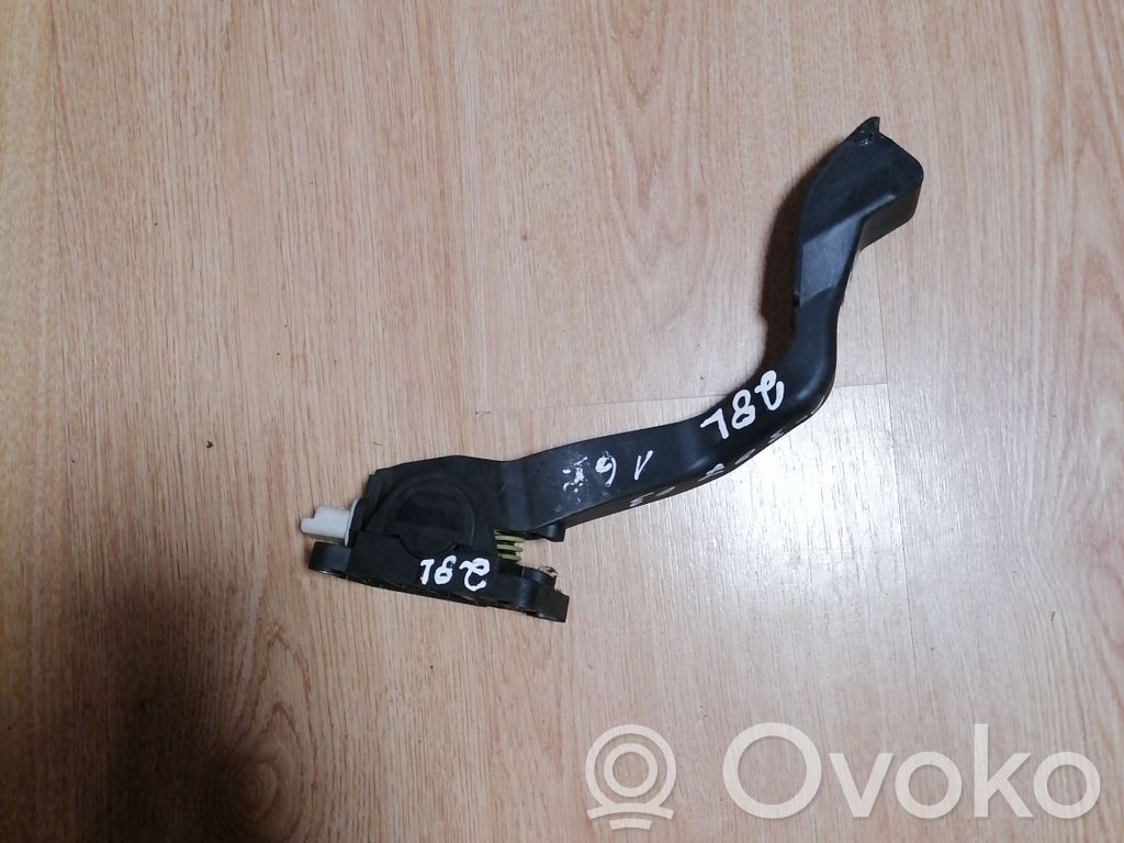 Peugeot 307 Akceleratoriaus pedalas 