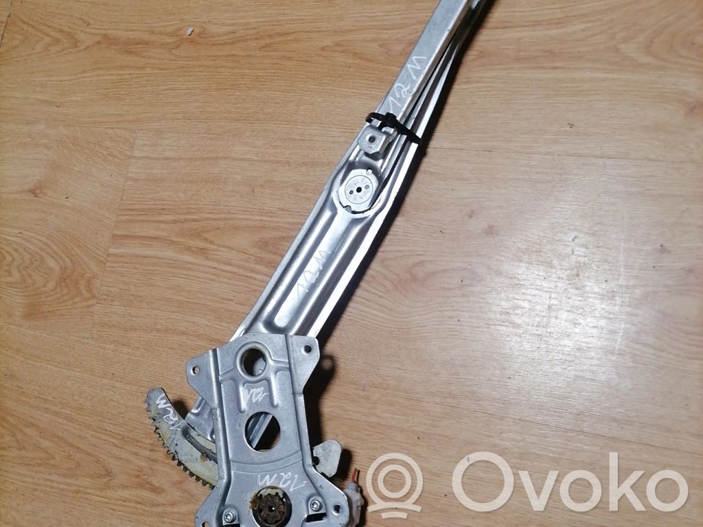 Suzuki Ignis Front door window regulator with motor 