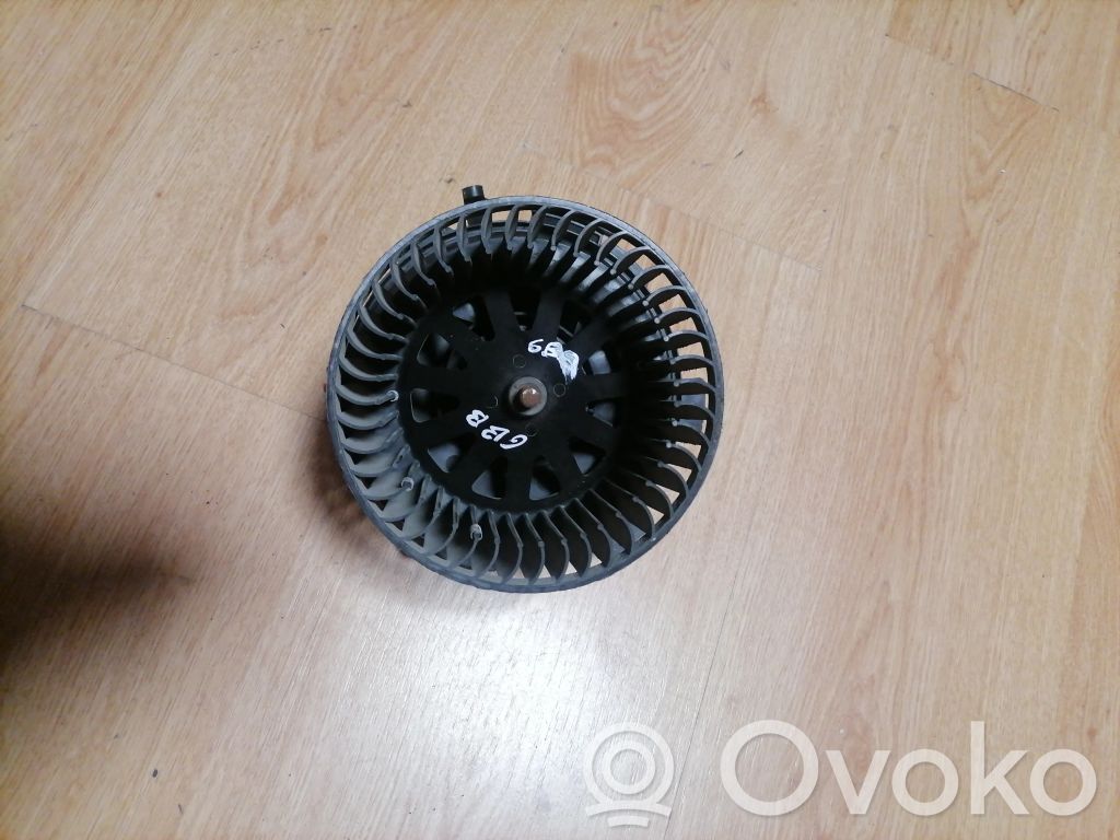 Peugeot 206 Mazā radiatora ventilators 