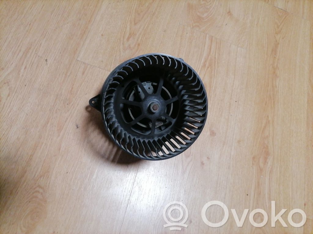 Ford Focus Mazā radiatora ventilators 
