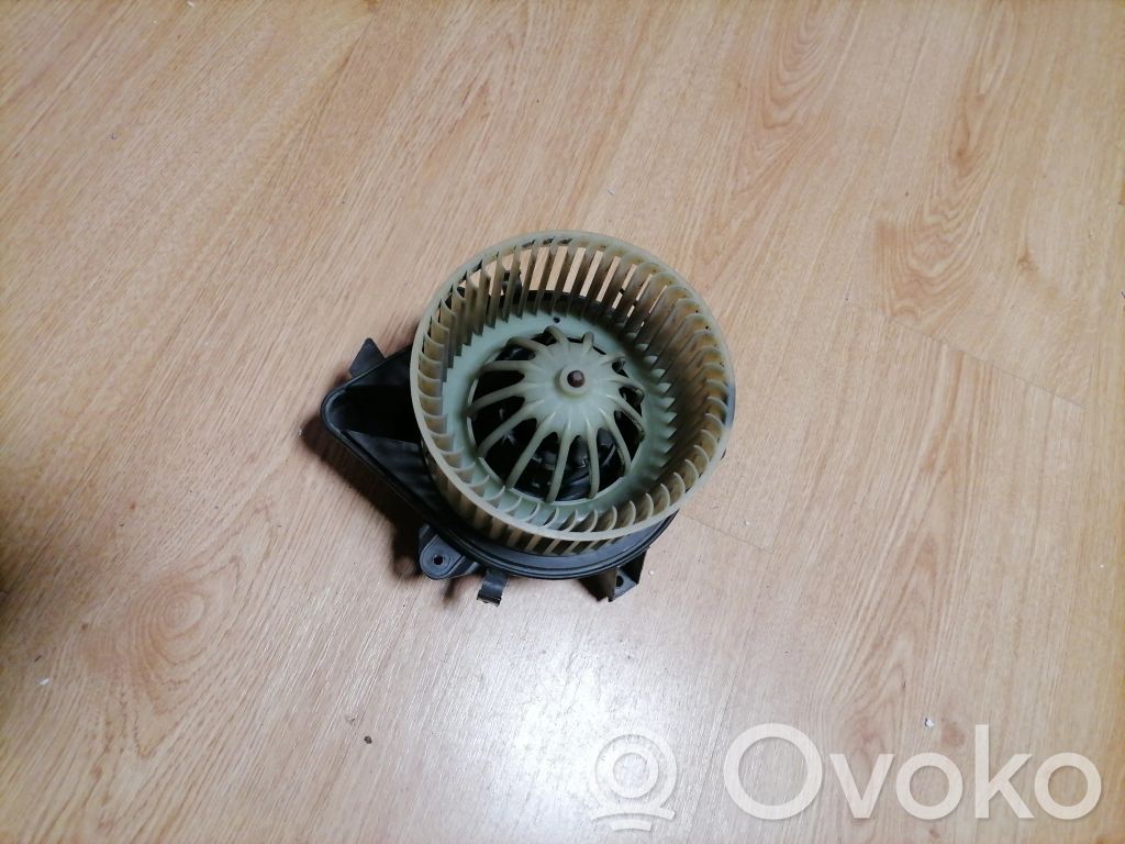 Fiat Punto (188) Mazā radiatora ventilators 