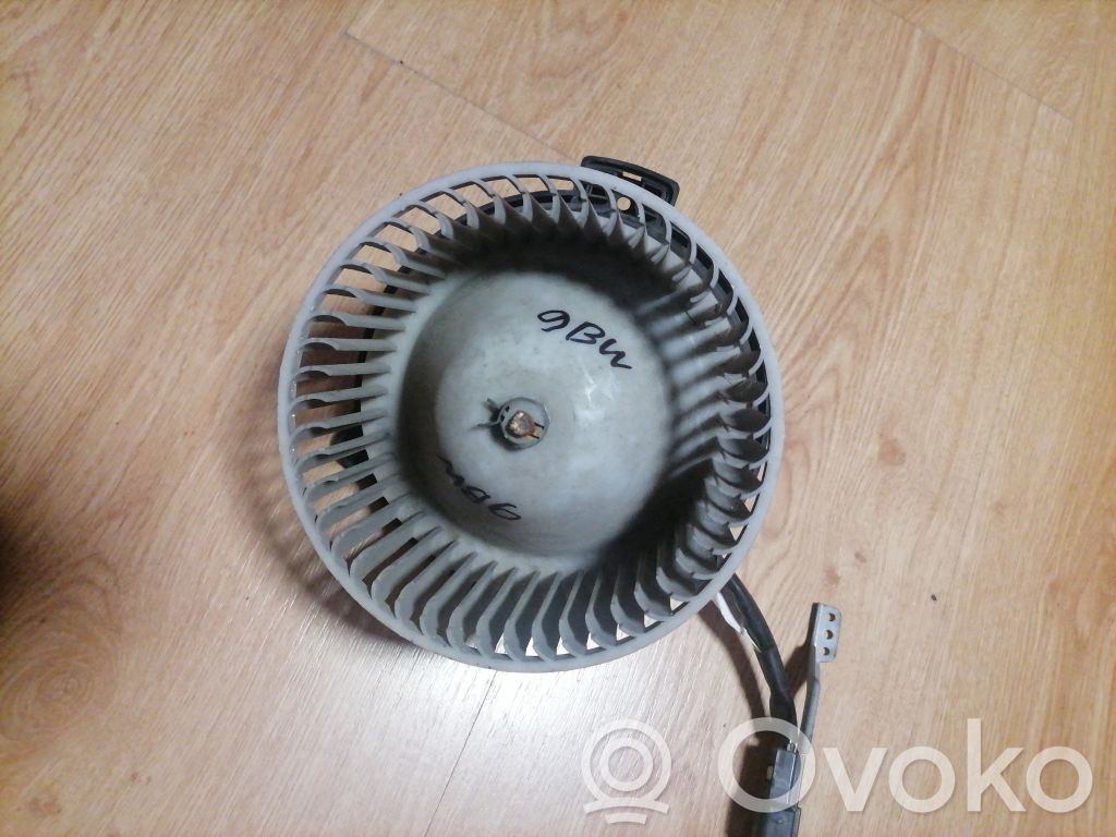 Toyota Corolla E100 Mazā radiatora ventilators 