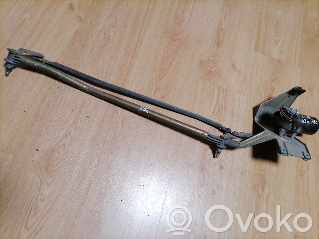 Renault 19 Front wiper linkage and motor 
