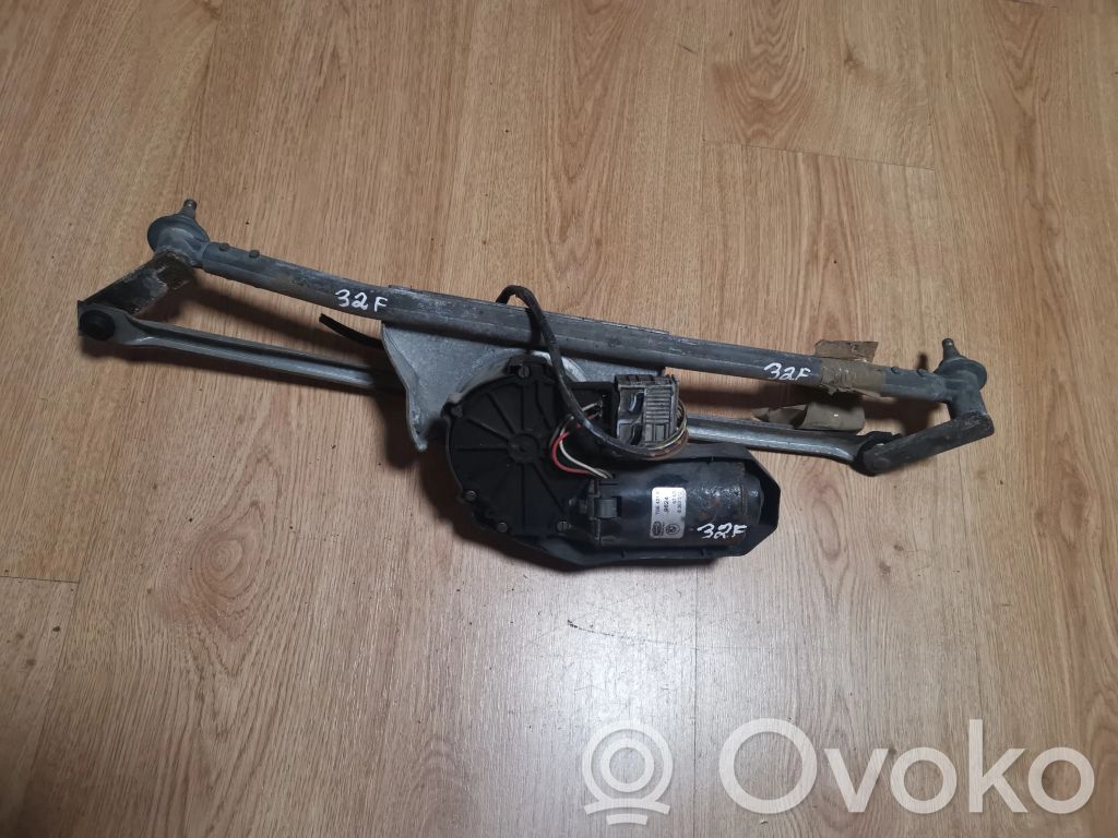 BMW 3 E36 Front wiper linkage and motor 