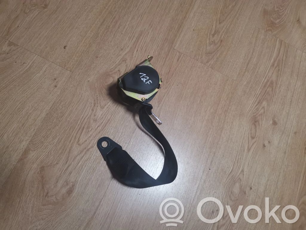 Citroen C4 I Cinturón trasero 