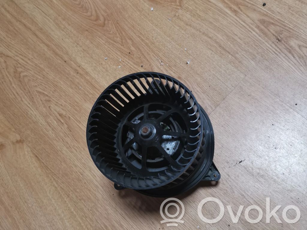 Ford Focus Mazā radiatora ventilators 