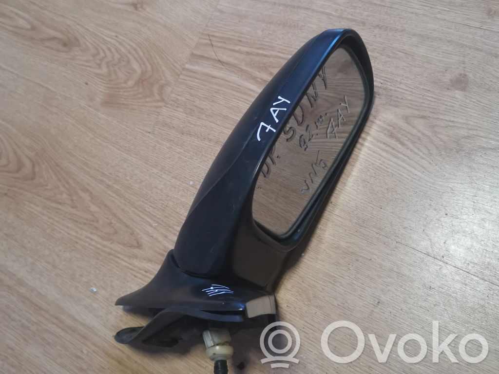 Nissan Sunny Manual wing mirror 