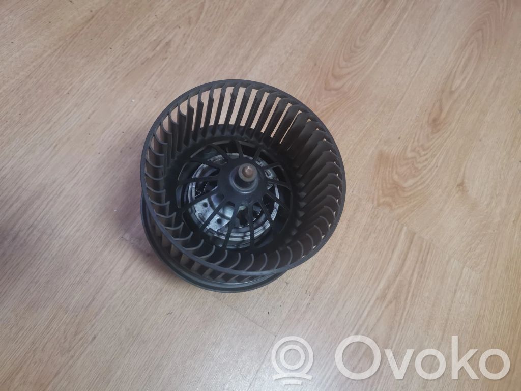 Ford Focus Mazā radiatora ventilators 