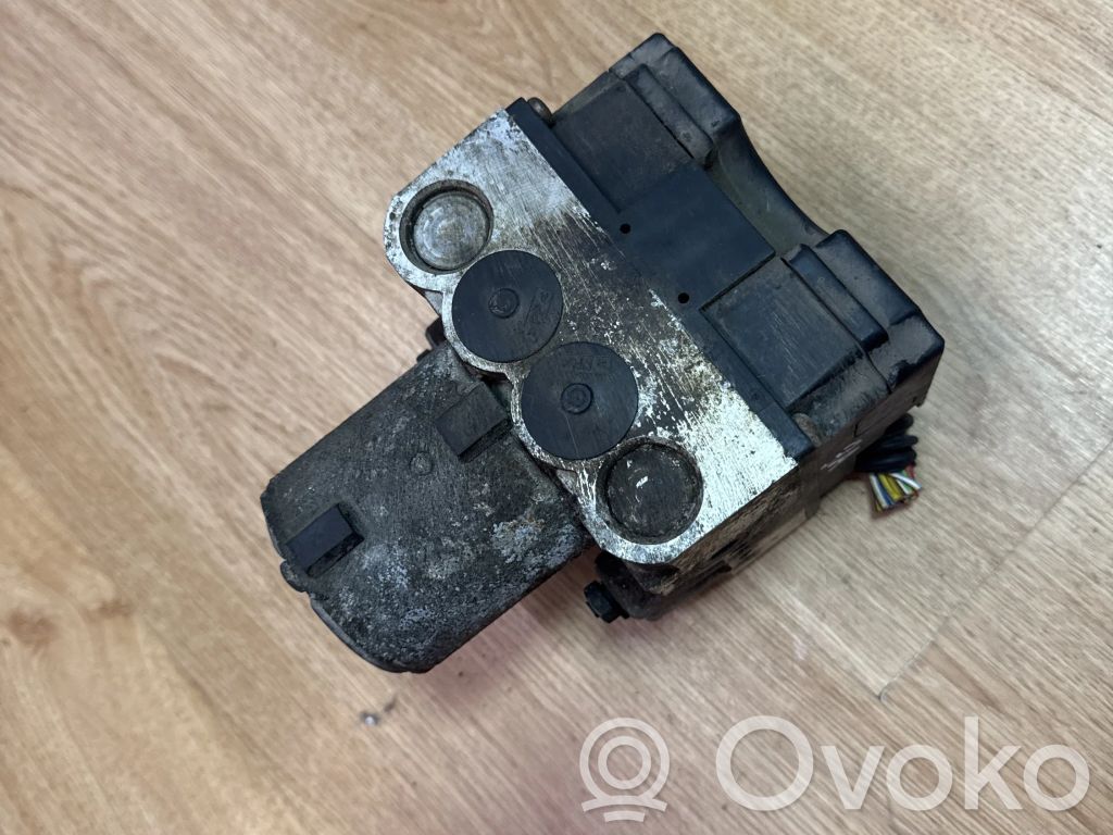 Audi A4 S4 B5 8D Bomba de ABS 