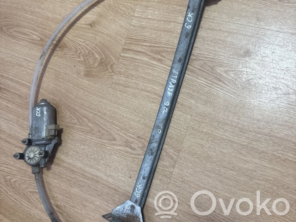 Renault Espace I Front door window regulator with motor 