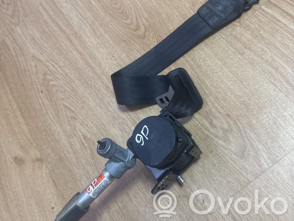 Volvo S60 Cinturón trasero 