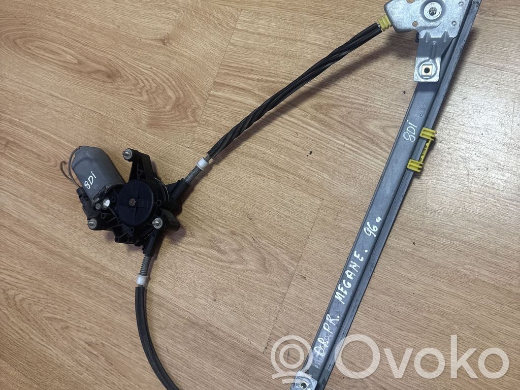 Renault Megane I Front door window regulator with motor 