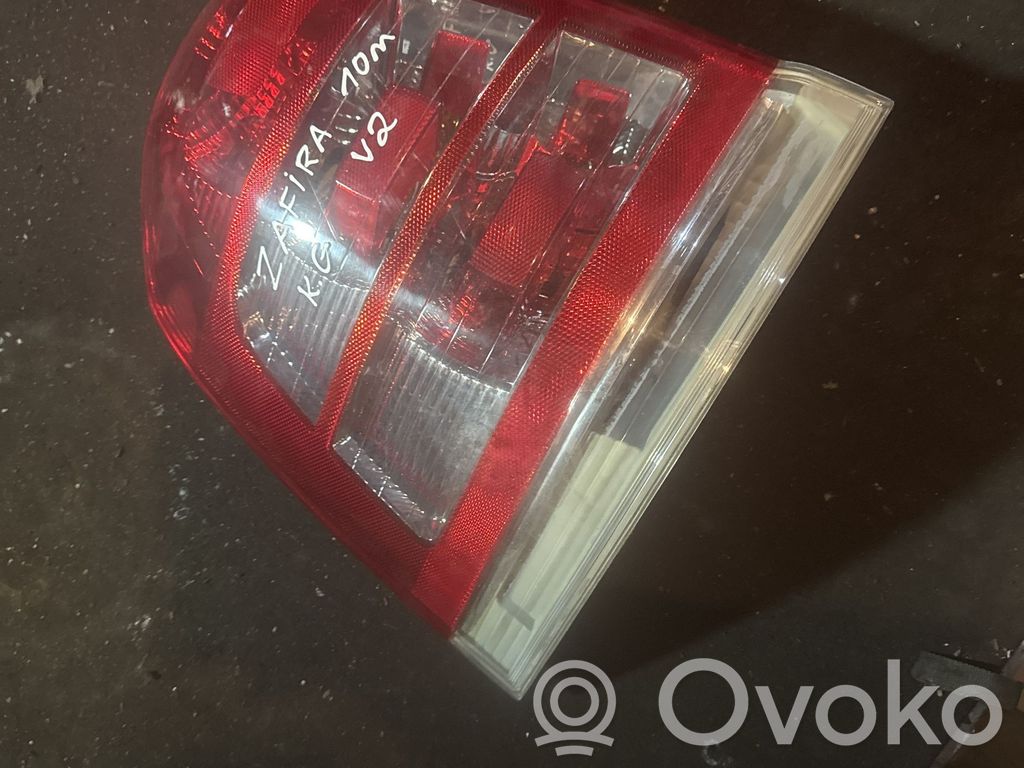Opel Zafira B Lampa tylna 