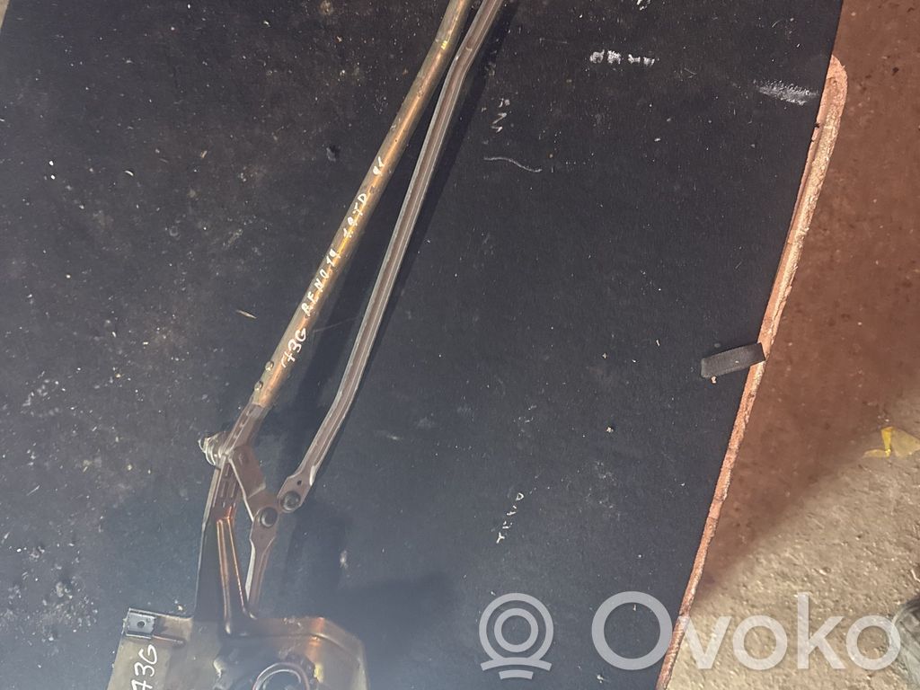 Renault 19 Front wiper linkage and motor 