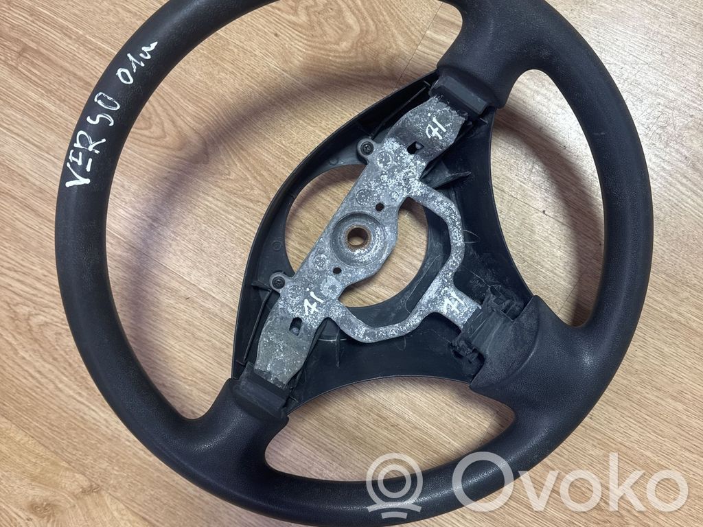 Toyota Yaris Verso Руль 