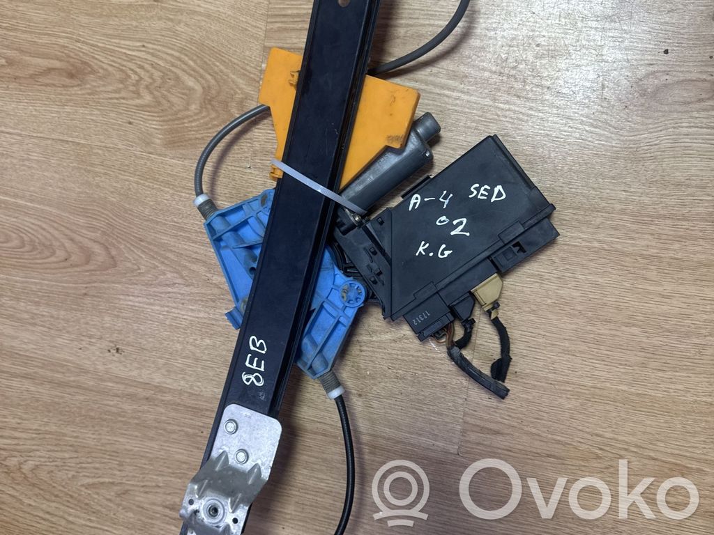 Audi A4 S4 B6 8E 8H Elektryczny podnośnik szyby drzwi tylnych 