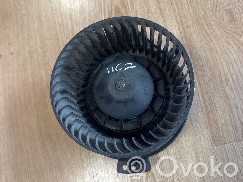 Audi A4 S4 B6 8E 8H Mazā radiatora ventilators 