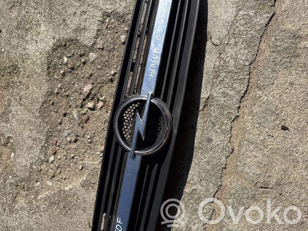 Opel Meriva A Etupuskurin ylempi jäähdytinsäleikkö 