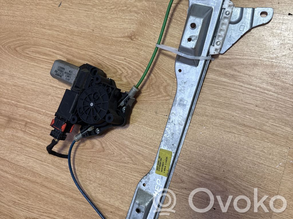 Opel Corsa D Elektryczny podnośnik szyby drzwi przednich 