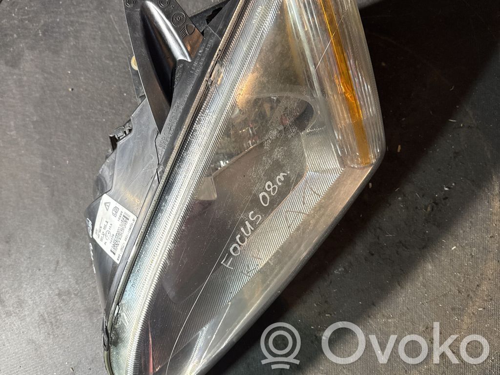 Ford Focus Headlight/headlamp 