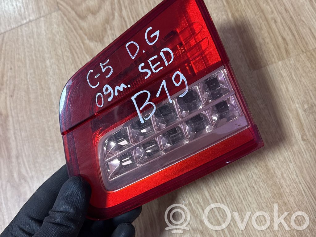 Citroen C5 Tailgate rear/tail lights 