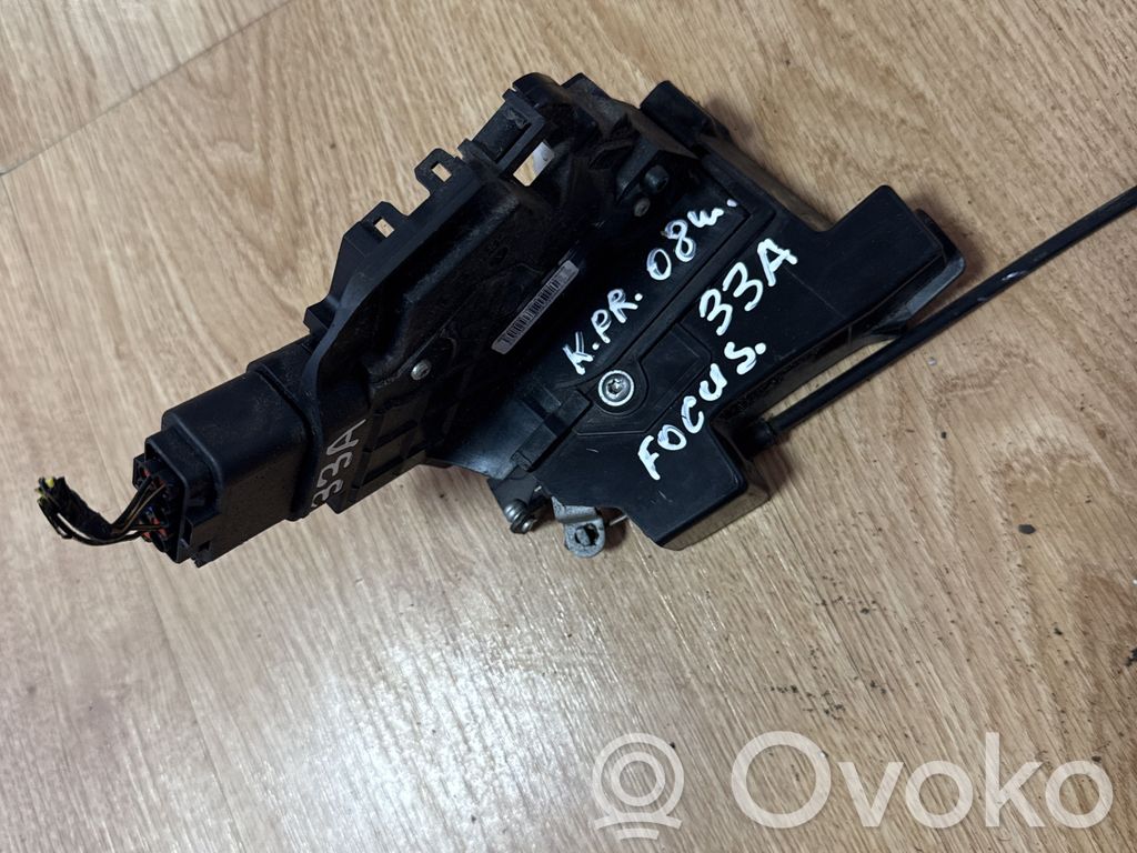 Ford Focus Priekšpusē slēdzene 