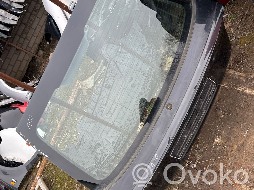 Tailgate/trunk/boot lid