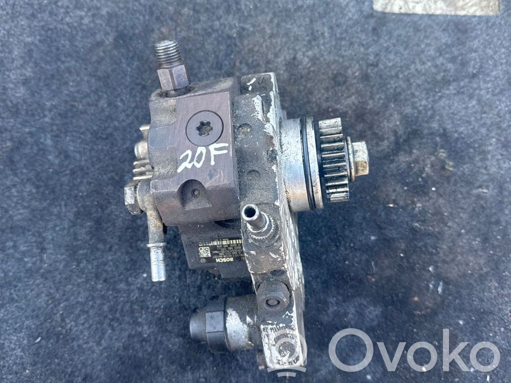 Opel Vivaro Bomba de alta presión de inyección de combustible 