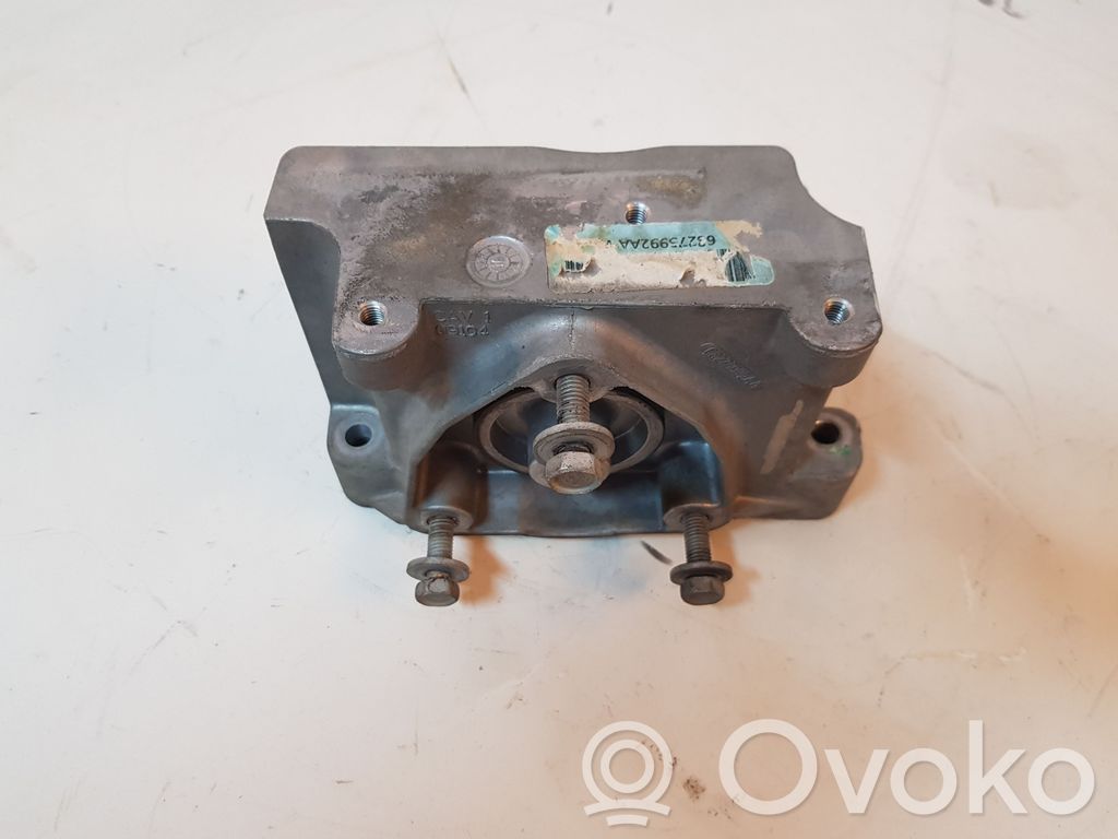 Dodge Durango Gearbox mounting bracket 