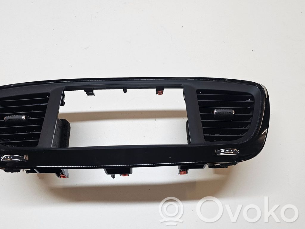 Chrysler Pacifica Centrinės oro grotelės 