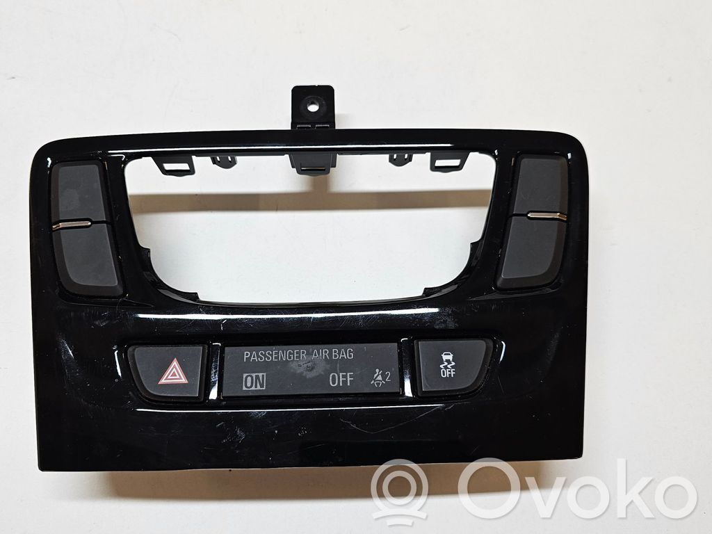 Buick Encore I Climate control/heater control trim 