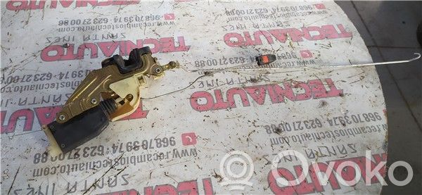 Opel Corsa A Front door lock 