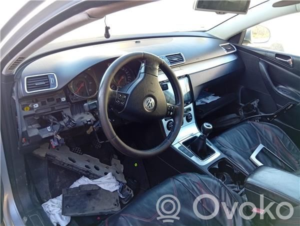 Volkswagen PASSAT B6 Engine control unit/module ECU 