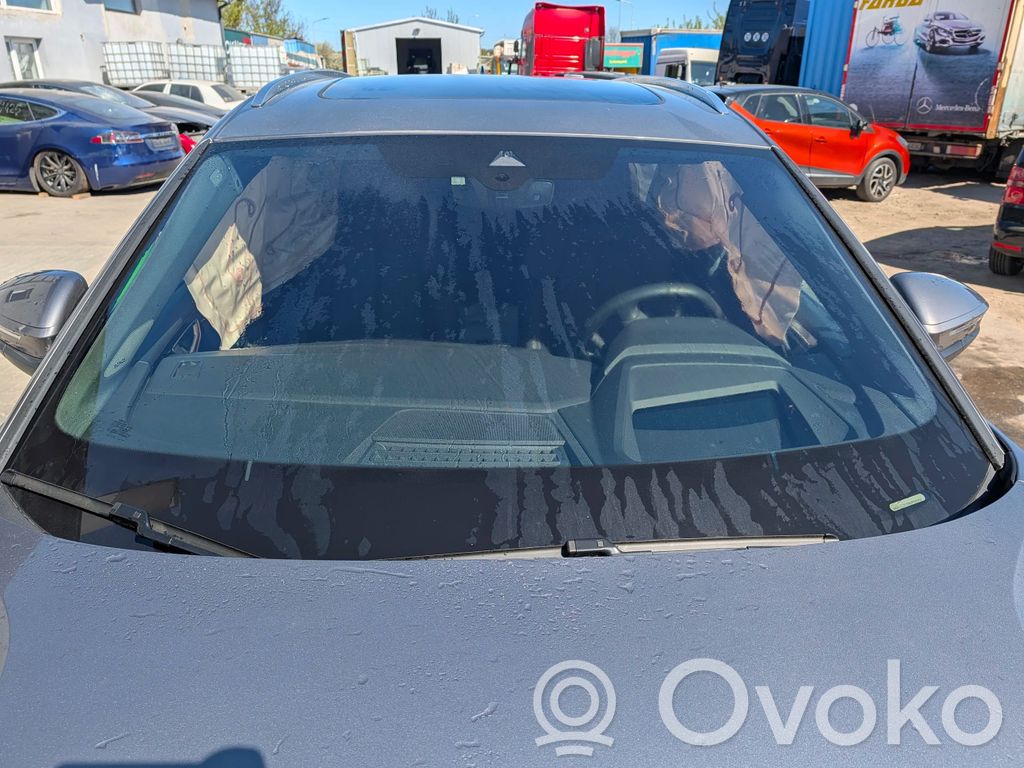 Front windscreen/windshield window
