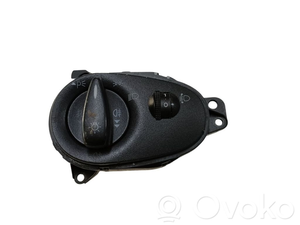 Interruptor de control del panel de luces   2M5T13A024EA