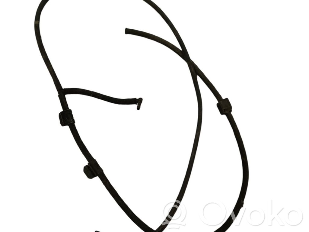 Žibintų apiplovimo skysčio žarnelė (-ės)   7117844