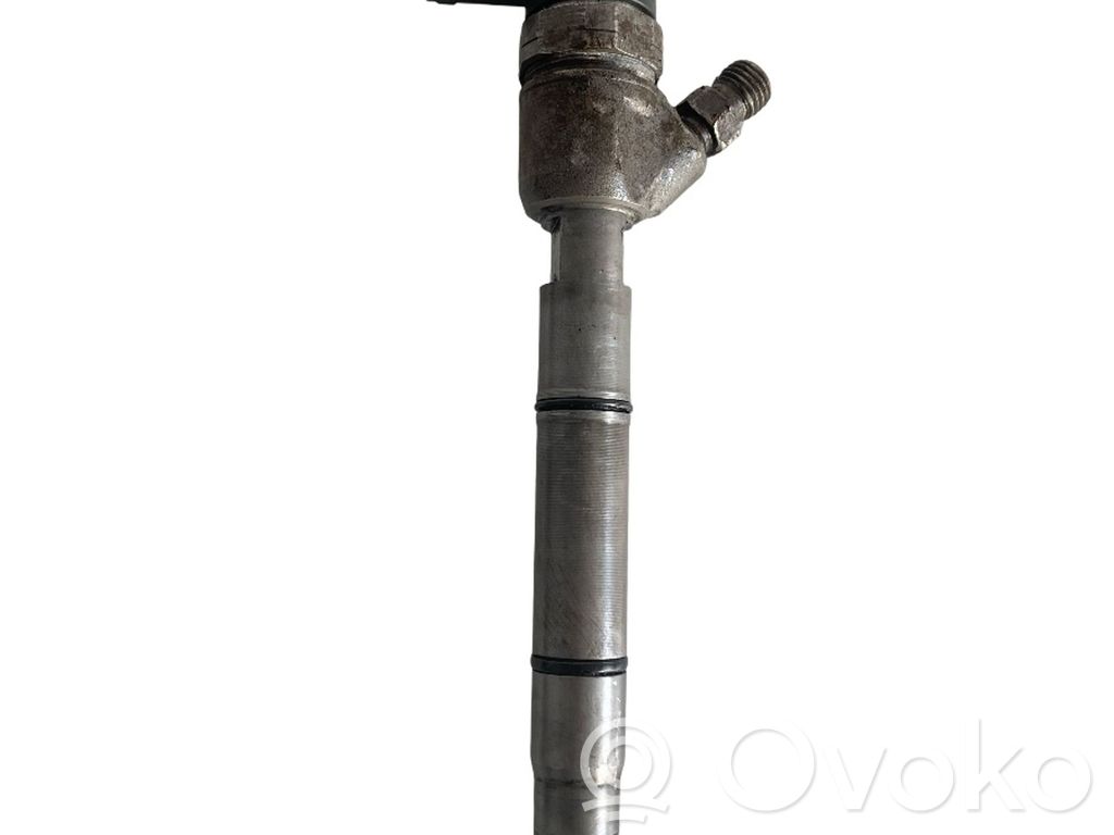 Inyector de combustible   044511025B