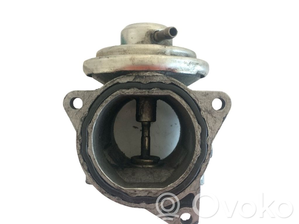 Válvula EGR   038131501AF