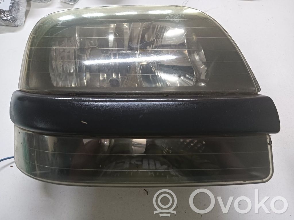 Phare frontale   086611135R