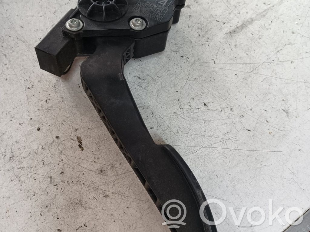 Subaru Legacy Pedală accelerație 
