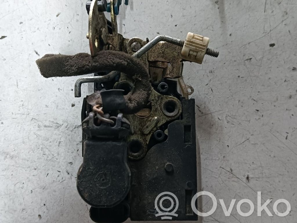 Etuoven lukko