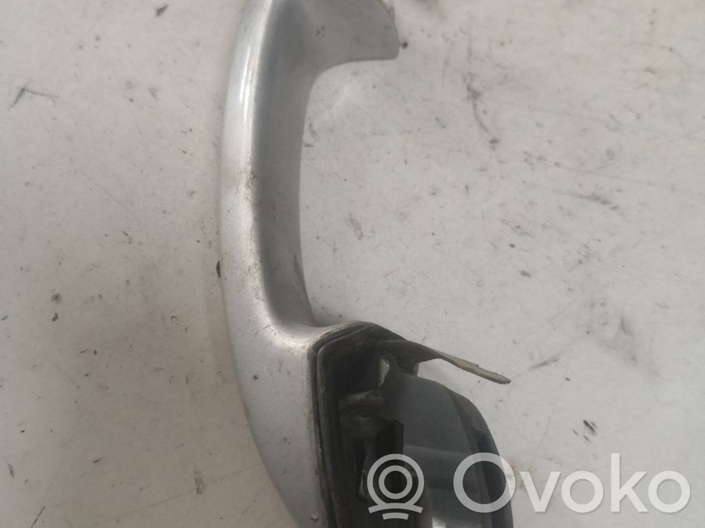 Manecilla externa puerta delantera   1K8837209
