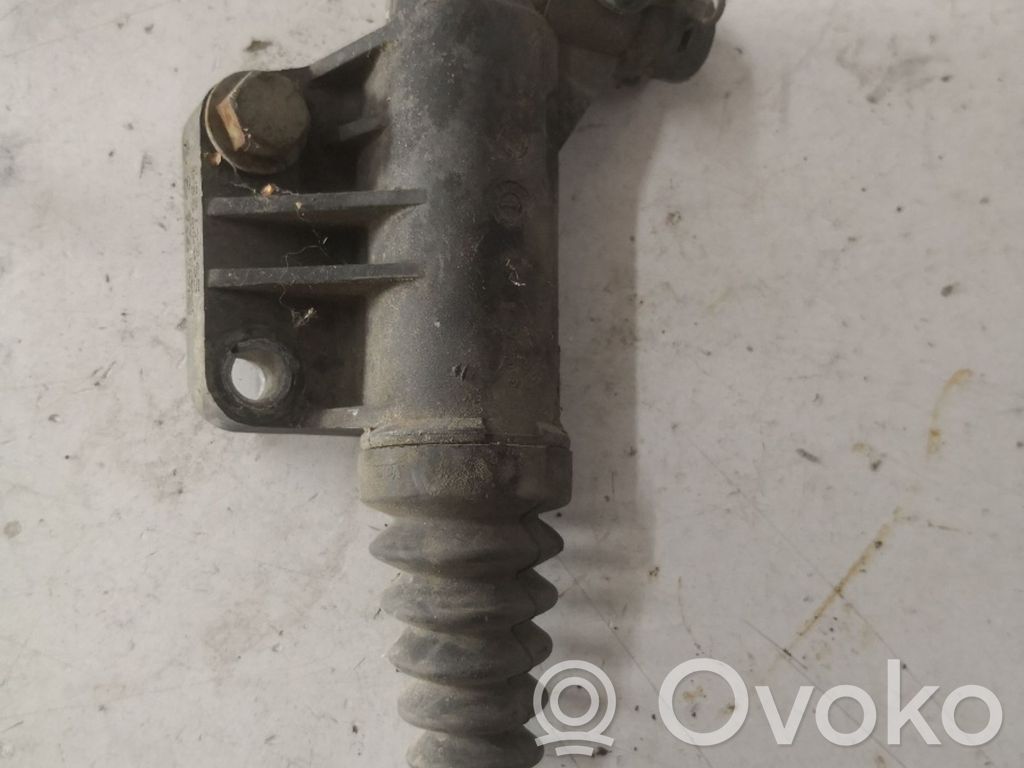 Opel Combo D Cilindro hidráulico del rodamiento de desembrague 