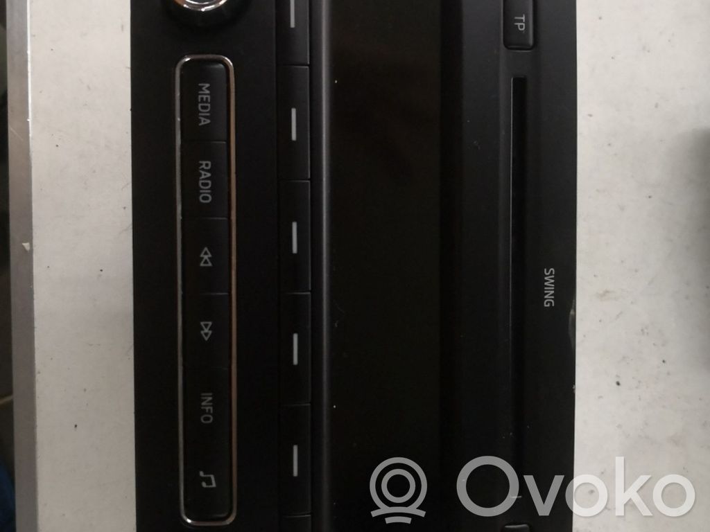 Navigation unit CD/DVD player   5J0035161F