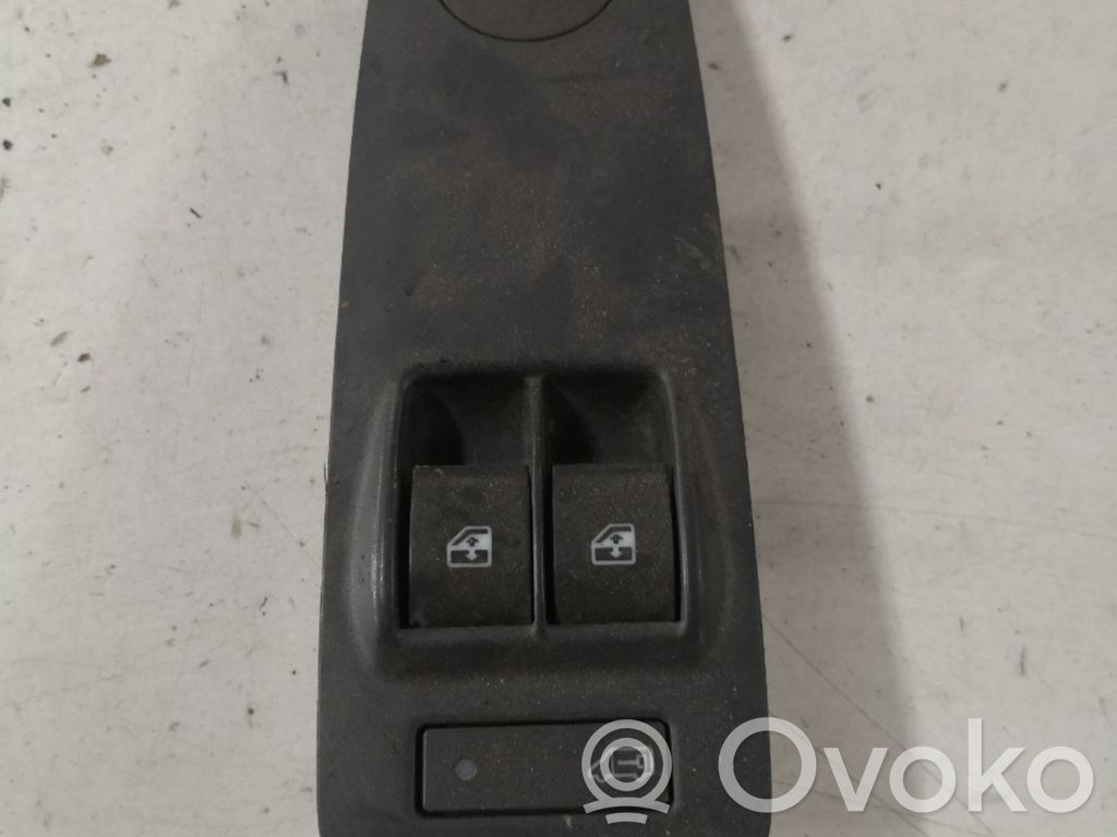 Hazard light switch   B569