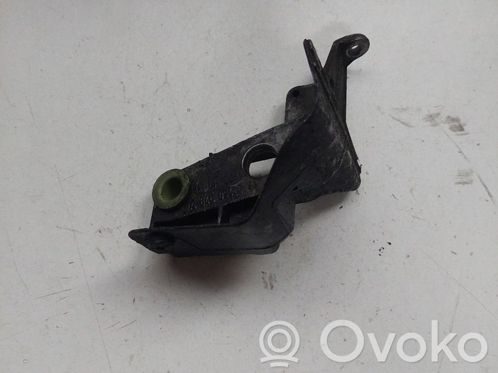 Engine mount bracket   A6460941141