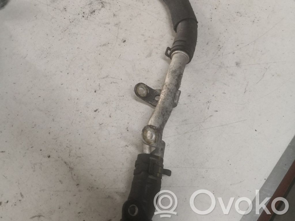 Audi A8 S8 D4 4H Air conditioning (A/C) pipe/hose 