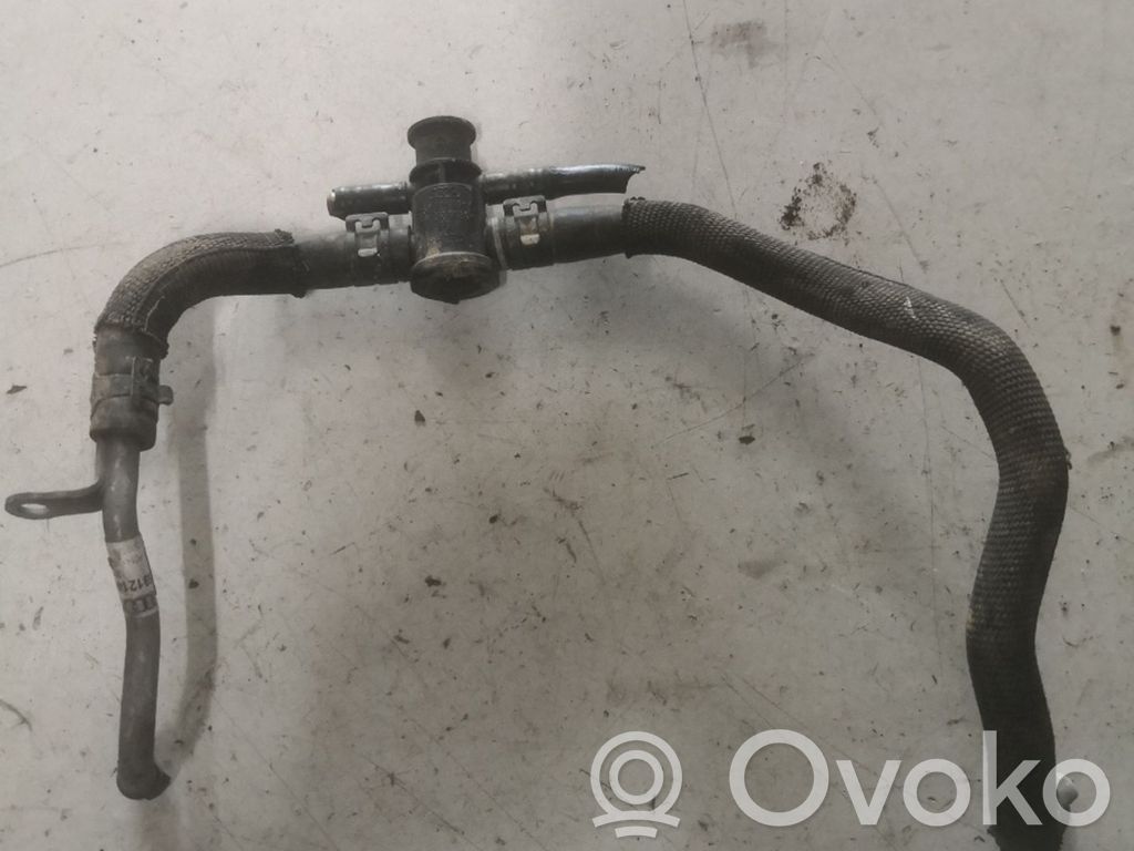 Audi A8 S8 D4 4H Engine coolant pipe/hose 