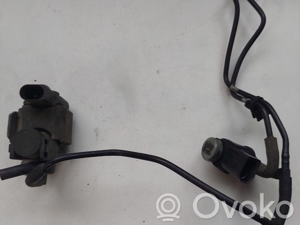 Audi A8 S8 D4 4H Solenoid supapă turbosuflantă 